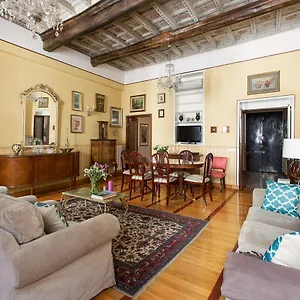 https://3-bedroom-holiday-apartment-spanish-steps.it-romehotels.com